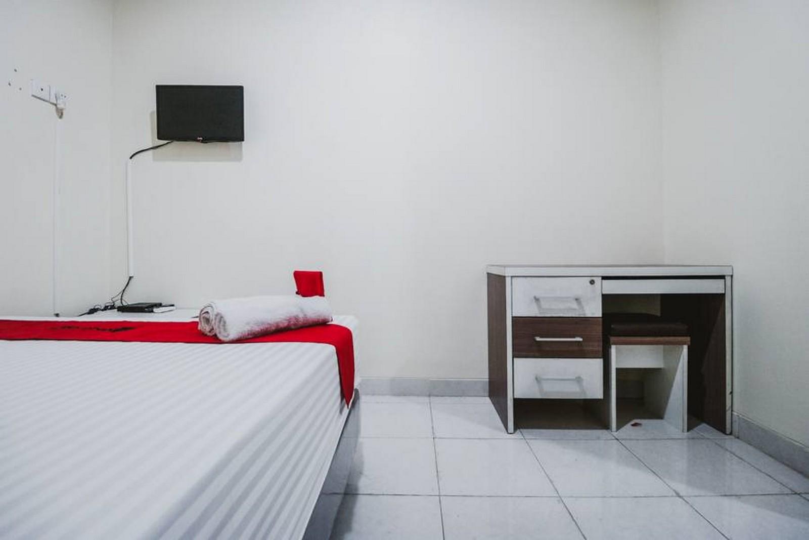 RedDoorz Plus near Semanggi Dżakarta Zewnętrze zdjęcie