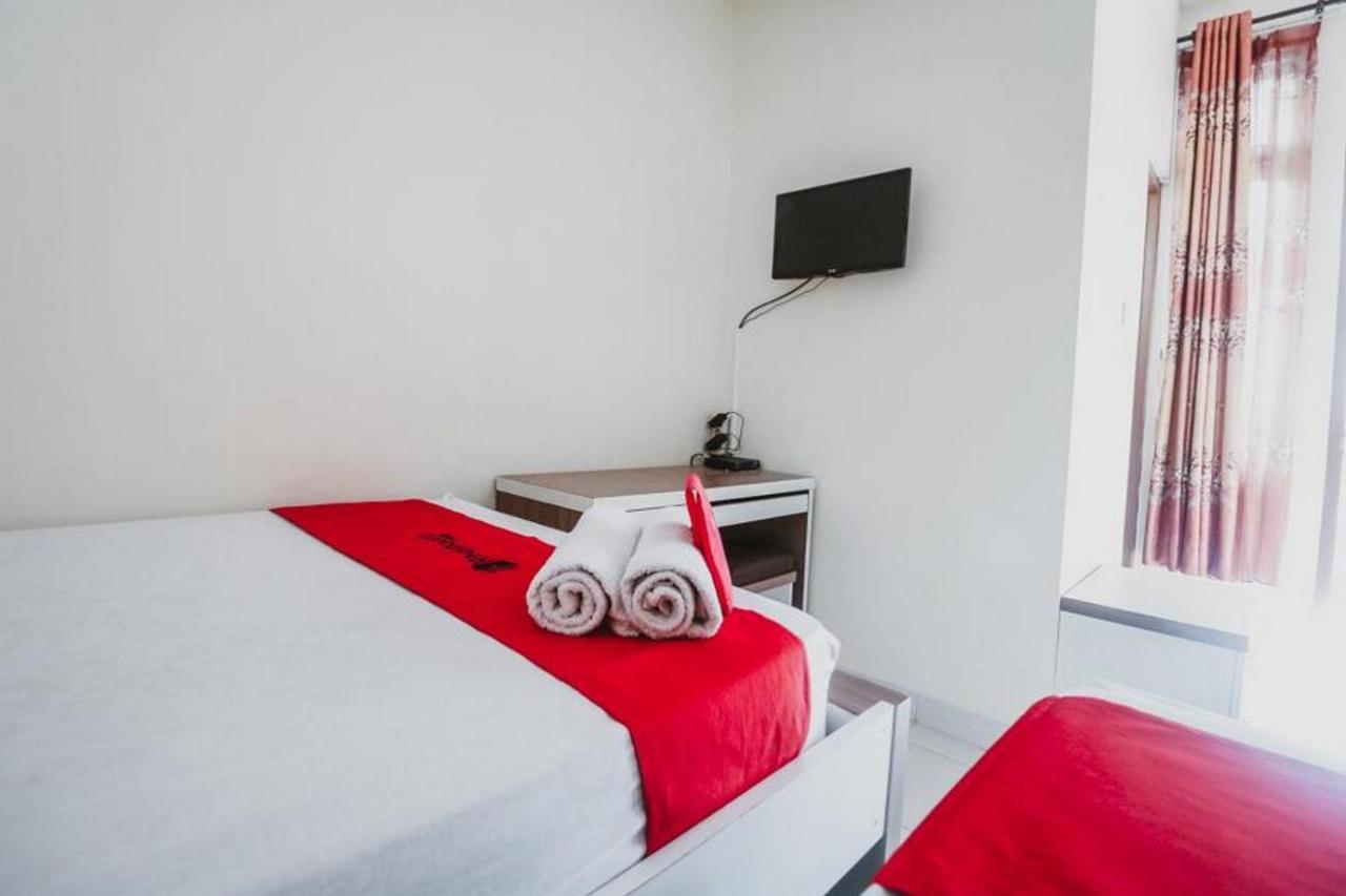 RedDoorz Plus near Semanggi Dżakarta Zewnętrze zdjęcie