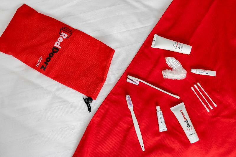 RedDoorz Plus near Semanggi Dżakarta Zewnętrze zdjęcie